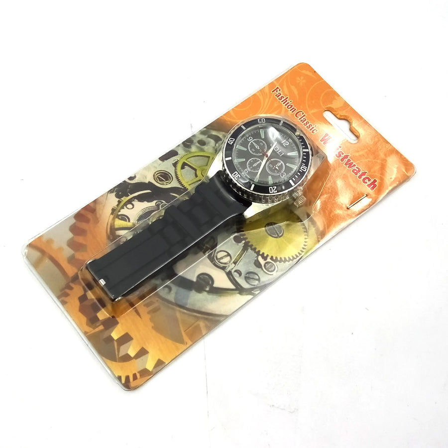 The Chrono watch grinder in black, worn on the wrist